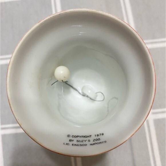 Vintage 1979 Suzy’s Zoo Enesco Porcelain Bell Duck Suzy Spafford Gift Collector - Picture 6 of 7